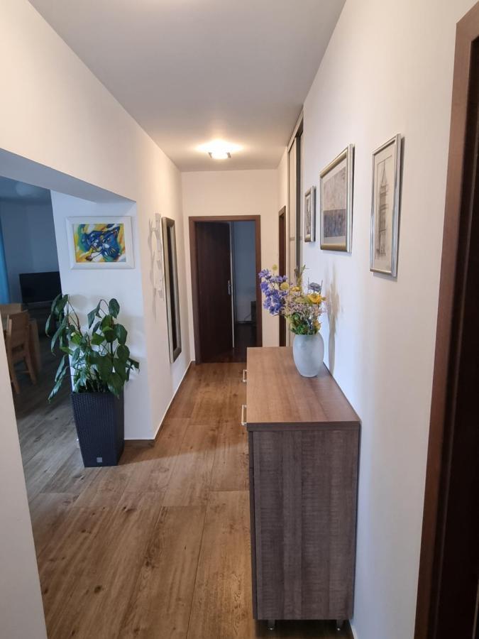 Apartments Jadran Primosten Bagian luar foto